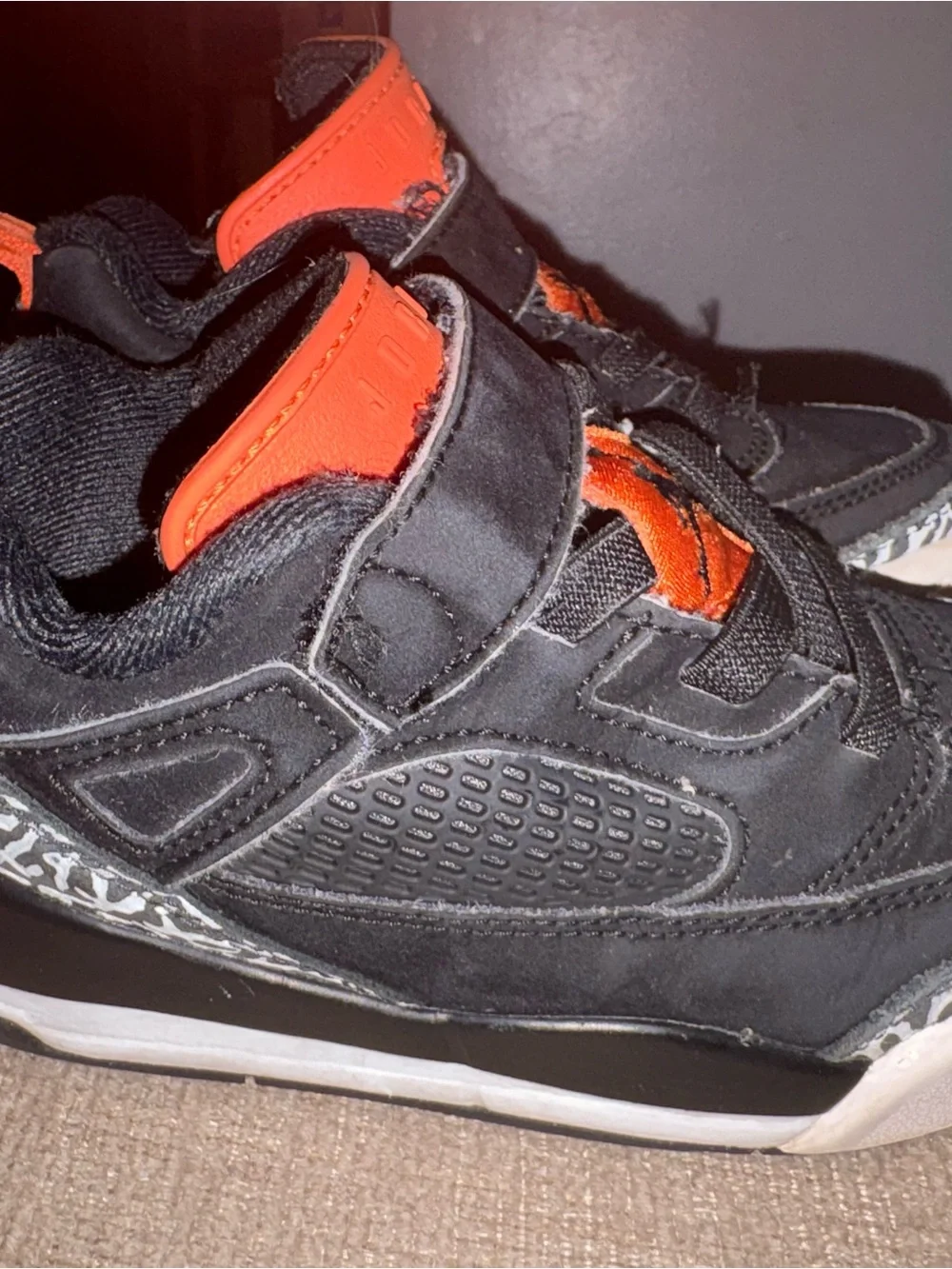 Nike Kids Black and Orange Hook-and-Loop Sneakers